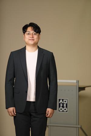 김용우
